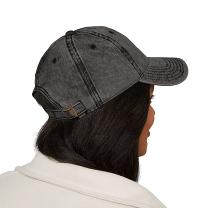 Vintage Embroidered Cap — Retro Lip Patch & "Sukuna" Text