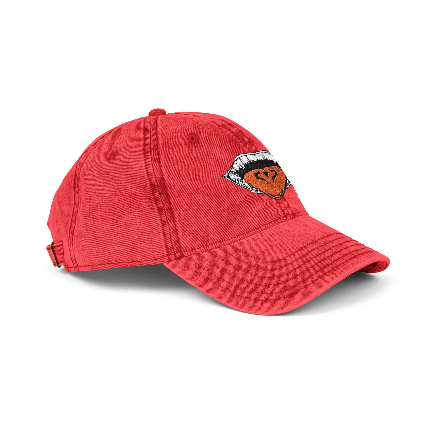 Vintage Embroidered Cap — Retro Lip Patch & "Sukuna" Text
